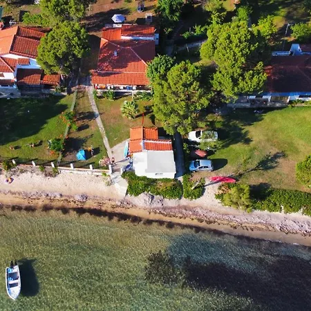 Utopia Villa *