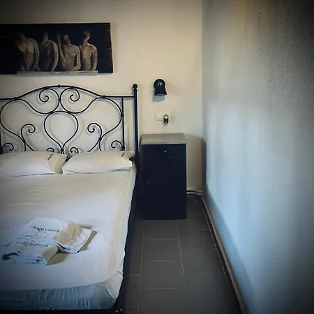 Utopia Villa *
